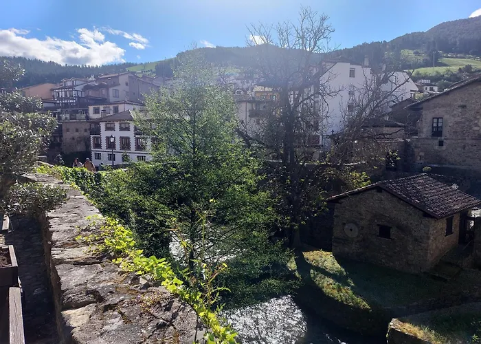 Centrico En El Casco Antiguo De *