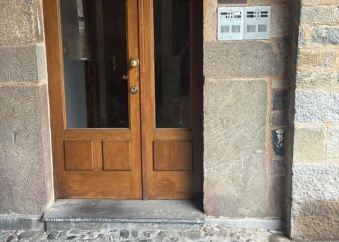 Céntrico En El Casco Antiguo De *